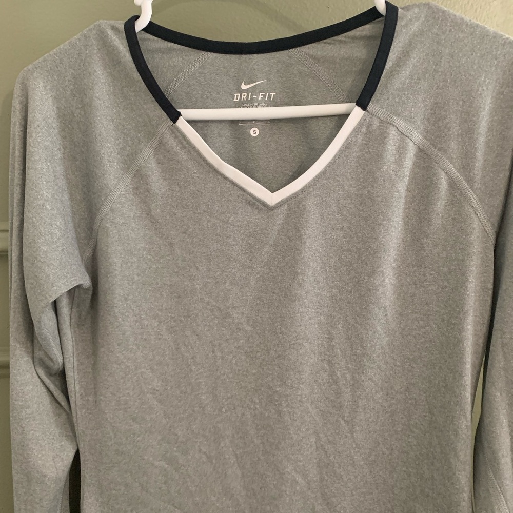 Nike grey long sleeve dry fit top size small